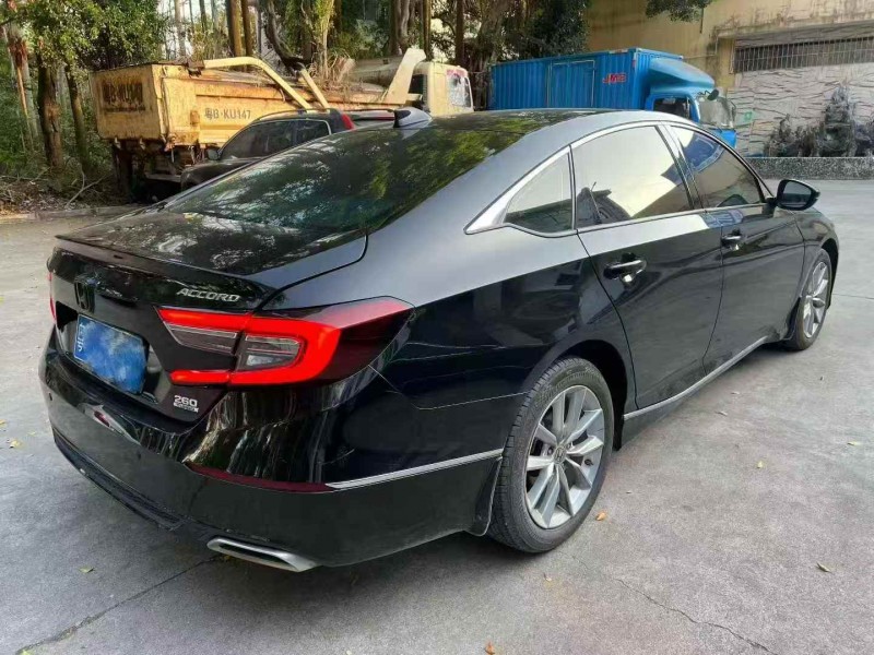 徐州21年本田雅阁3