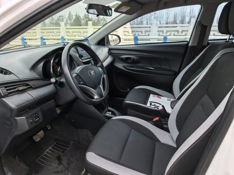 郑州23年丰田YARiS L 致炫4