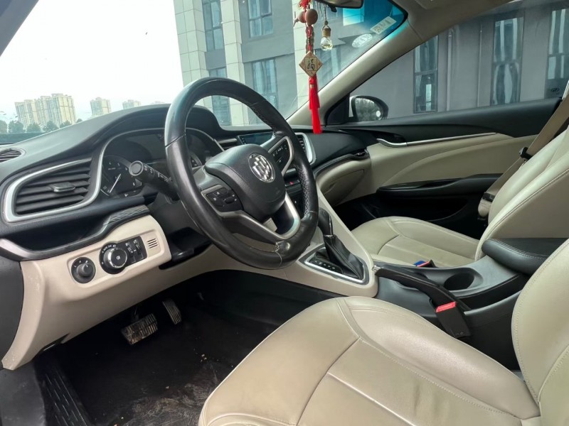 岳阳18年别克英朗3