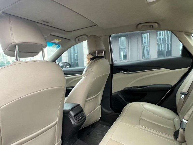 岳阳18年别克英朗5