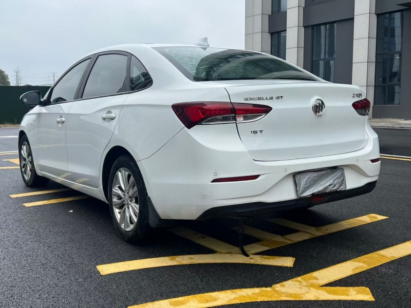 岳阳18年别克英朗9