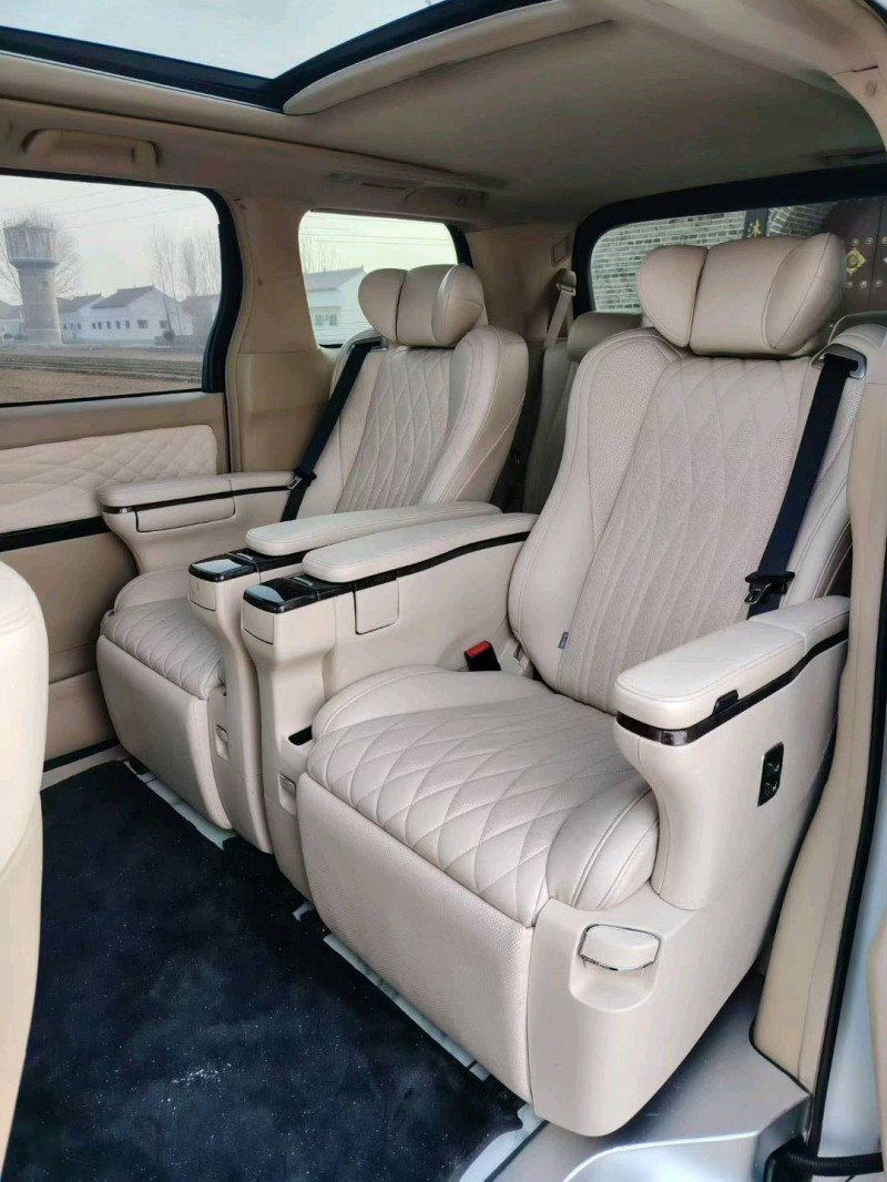 运城15年丰田埃尔法4