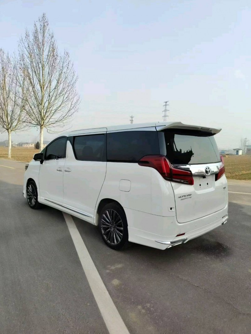 运城15年丰田埃尔法8