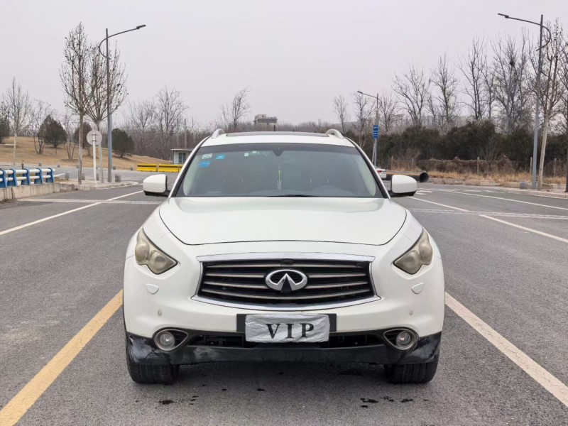郑州13年英菲尼迪QX701