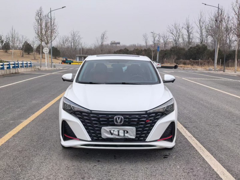 郑州23年长安汽车逸动1