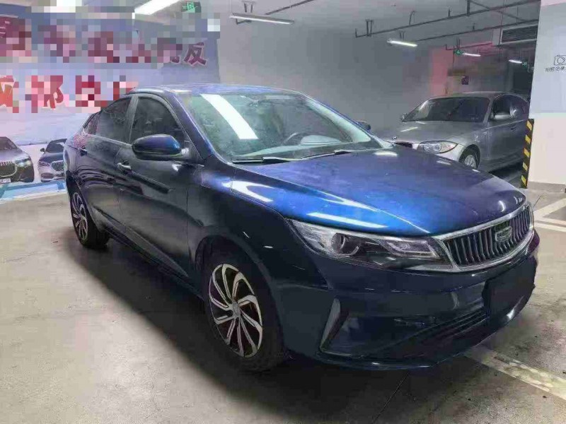 泸州21年吉利帝豪9