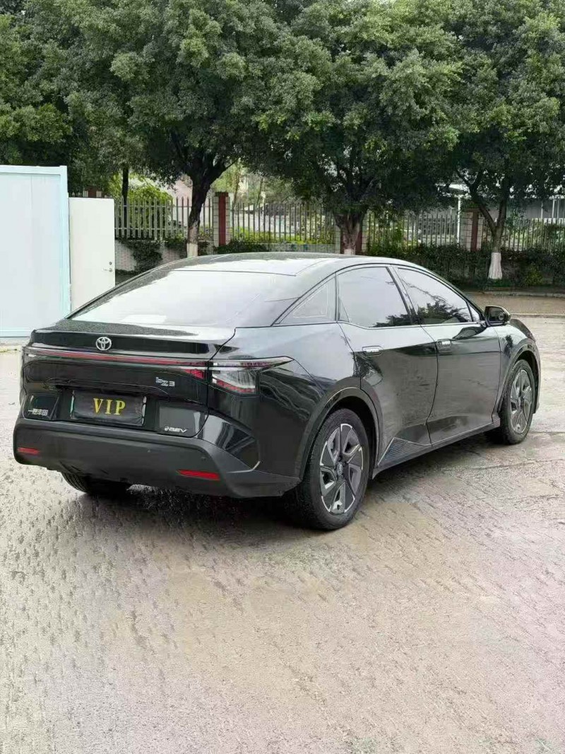 湛江24年丰田BZ3Pro6