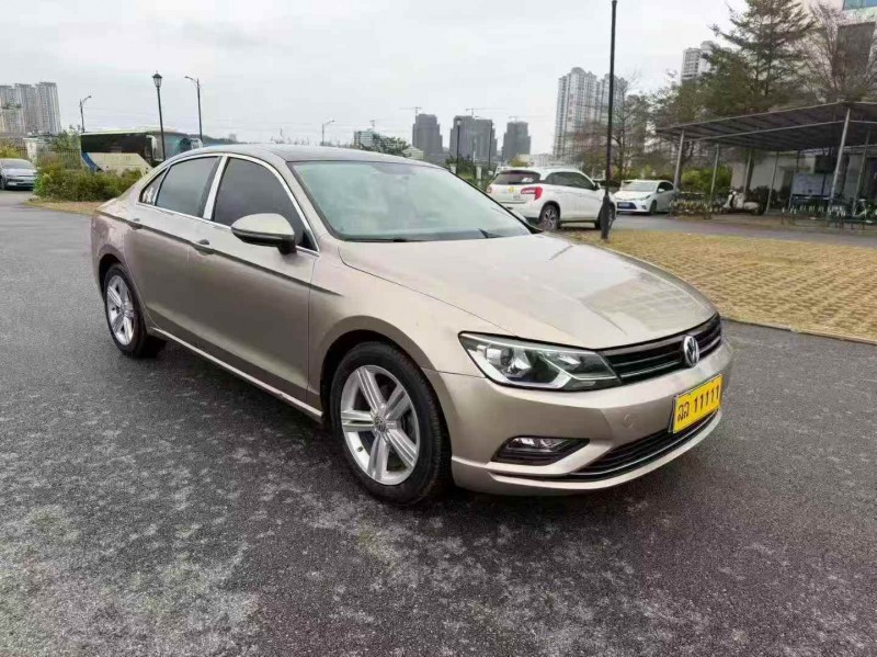 贵港15年大众凌渡3