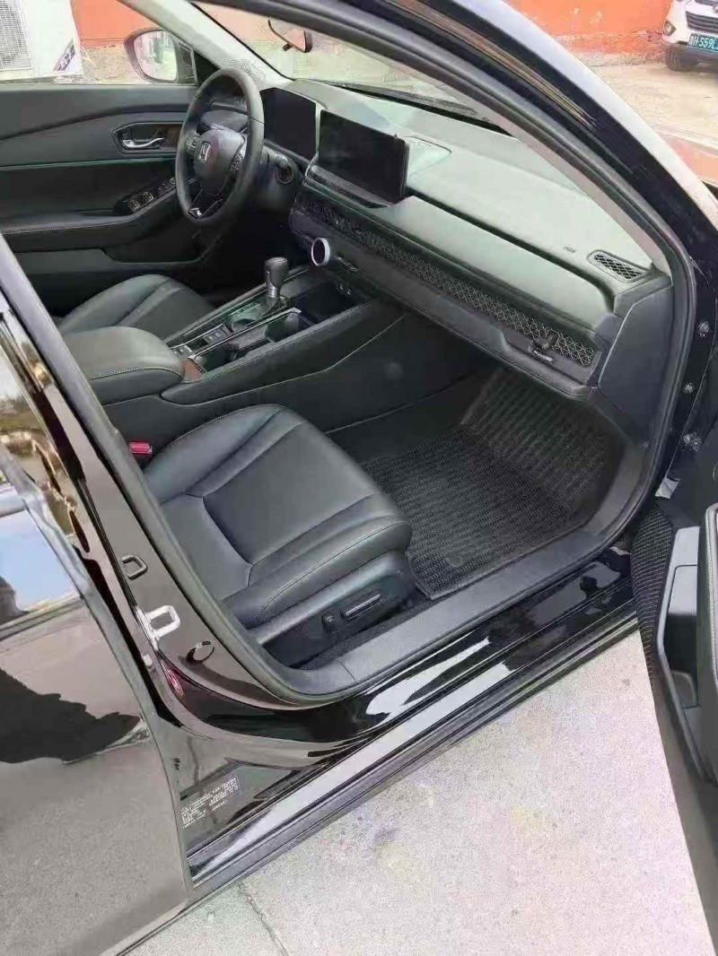 济宁25年本田雅阁4