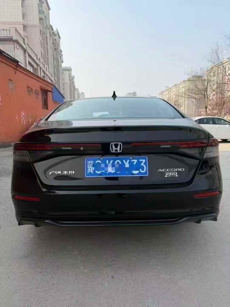 济宁25年本田雅阁9