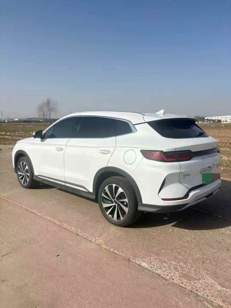 东营23年比亚迪宋8