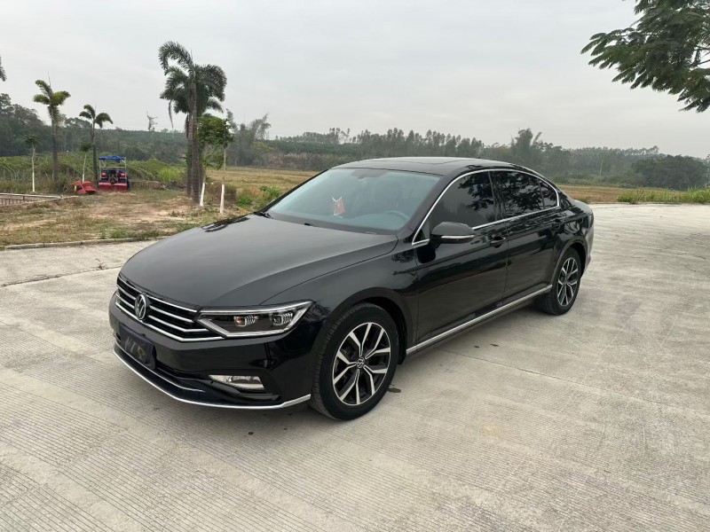 深圳22年大众迈腾2