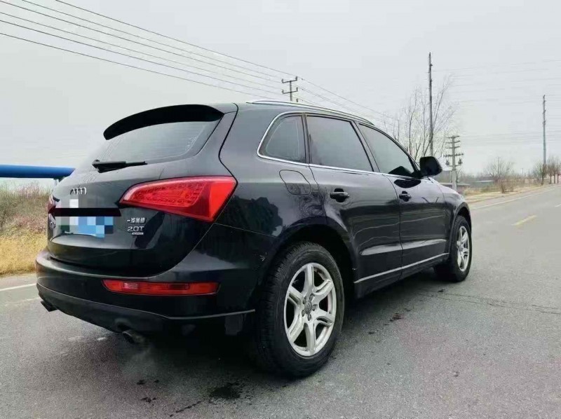 济宁13年奥迪Q58
