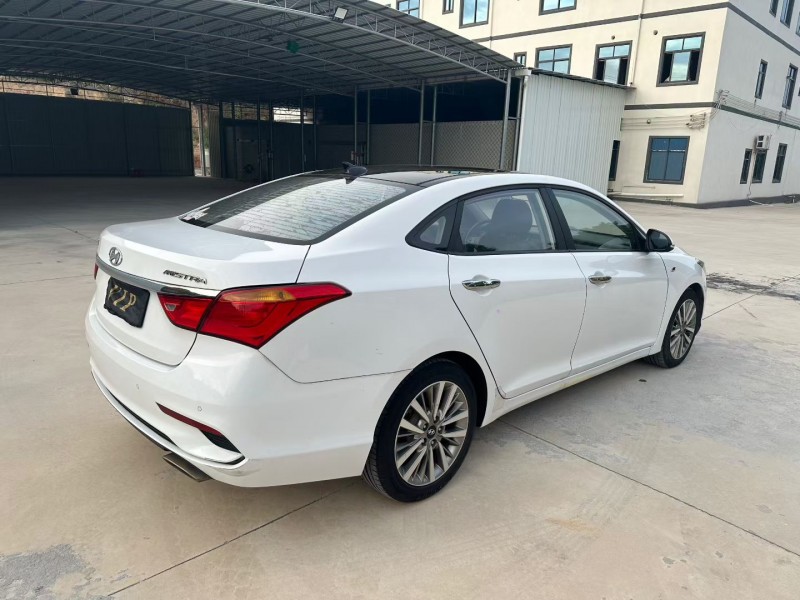 湛江20年现代名图8