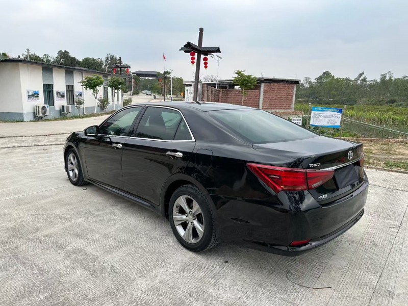 湛江16年丰田皇冠9