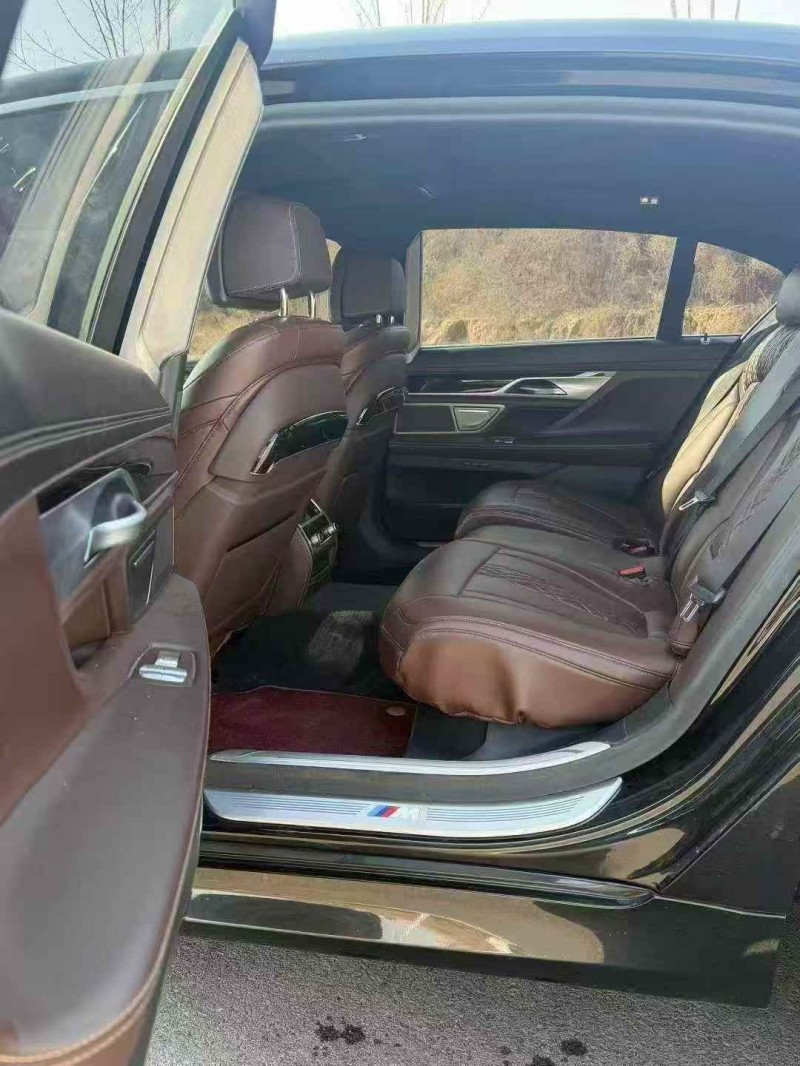 邢台20年宝马7系5