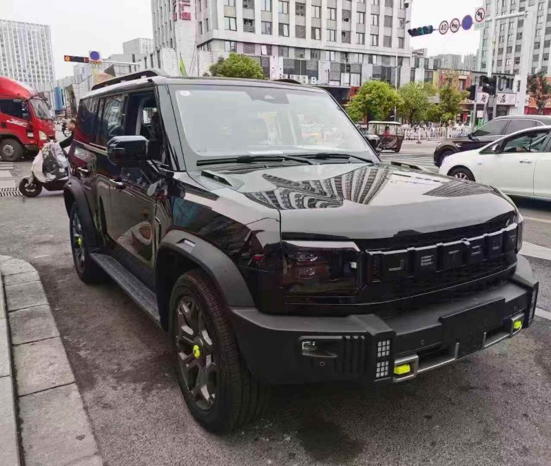 济宁25年奇瑞捷途3