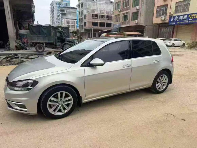 玉林18年大众高尔夫2