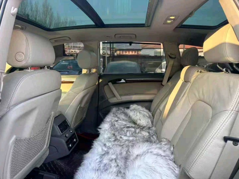 枣庄12年奥迪Q76