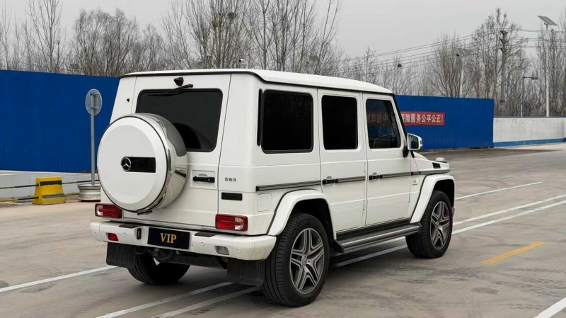 青岛18年奔驰G8