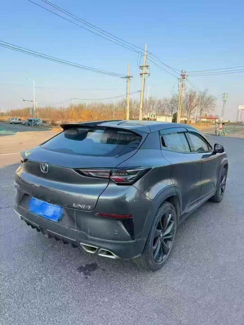 济宁21年长安汽车UNI8