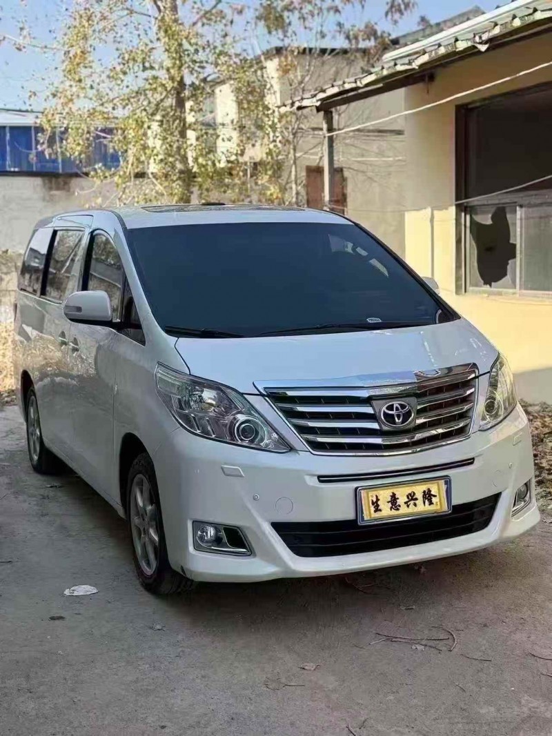 菏泽15年丰田埃尔法2