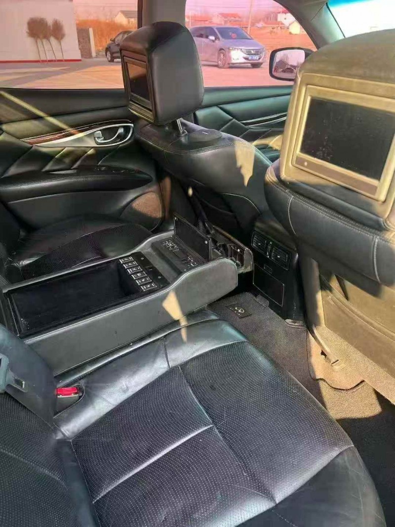 菏泽12年英菲尼迪M376