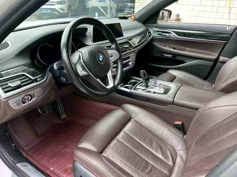 常德17年宝马7系6