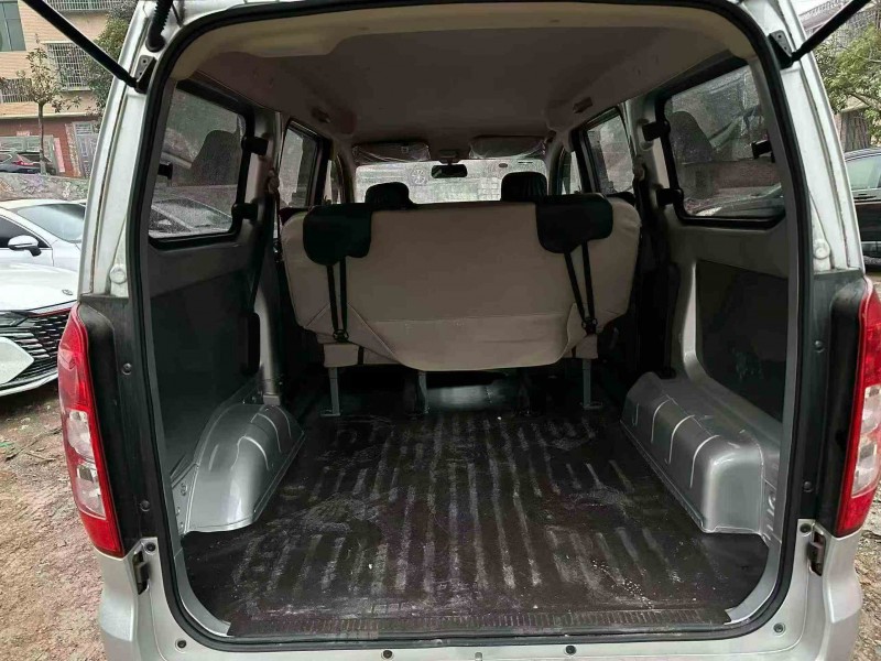 邵阳24年五菱汽车宏光5