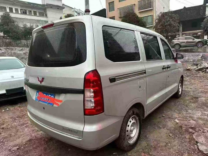 邵阳24年五菱汽车宏光7