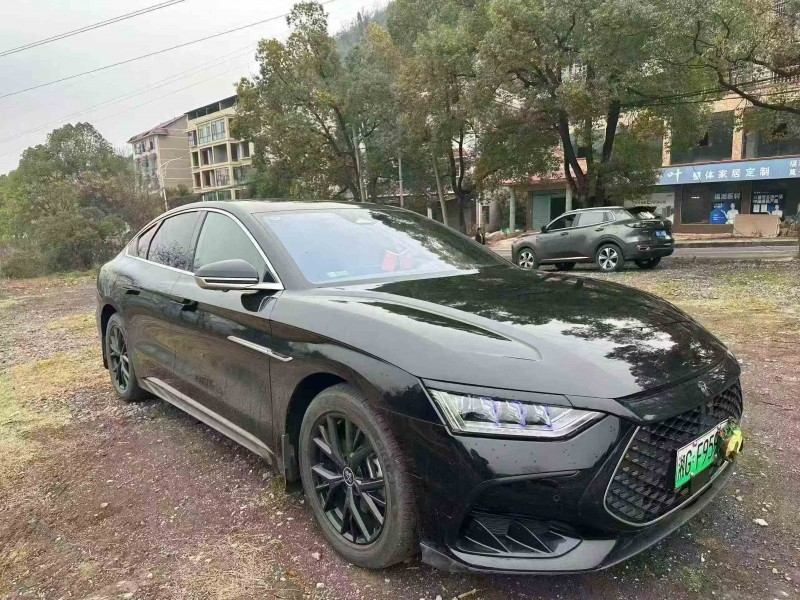 张家界24年比亚迪汉3