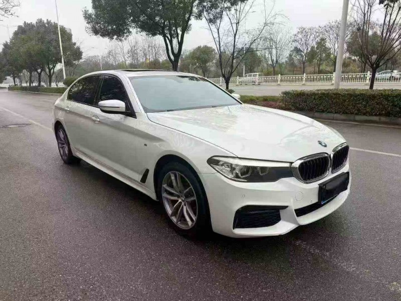 邵阳19年宝马5系2