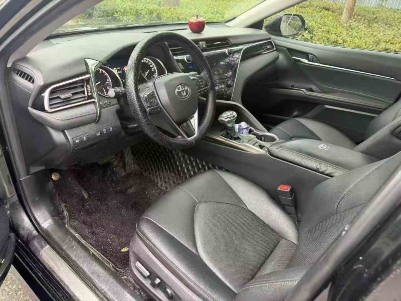 邵阳21年丰田凯美瑞4