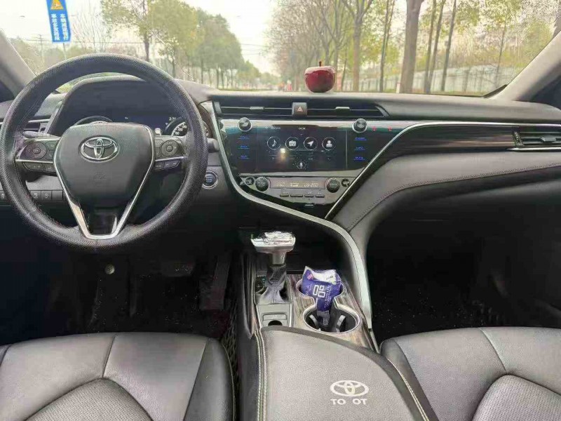 邵阳21年丰田凯美瑞5