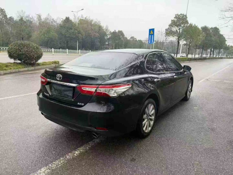 邵阳21年丰田凯美瑞9