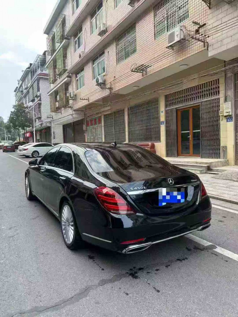 张家界20年奔驰S7