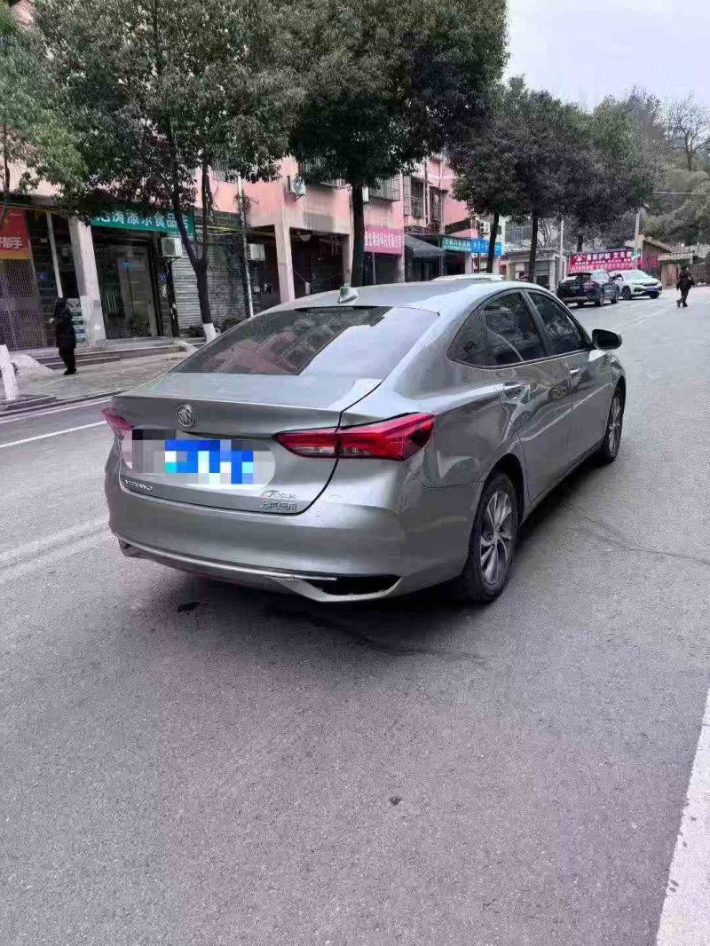 张家界24年别克威朗7