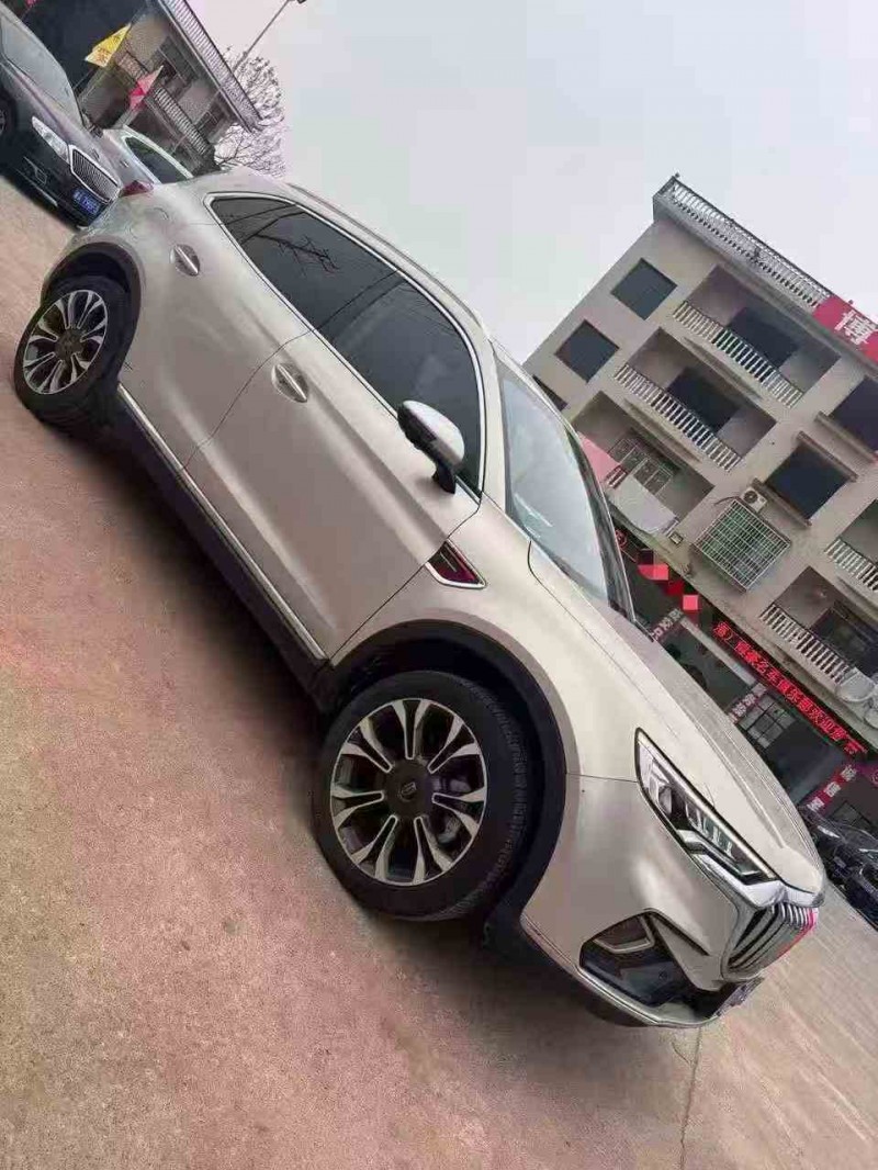 永州21年红旗HS52