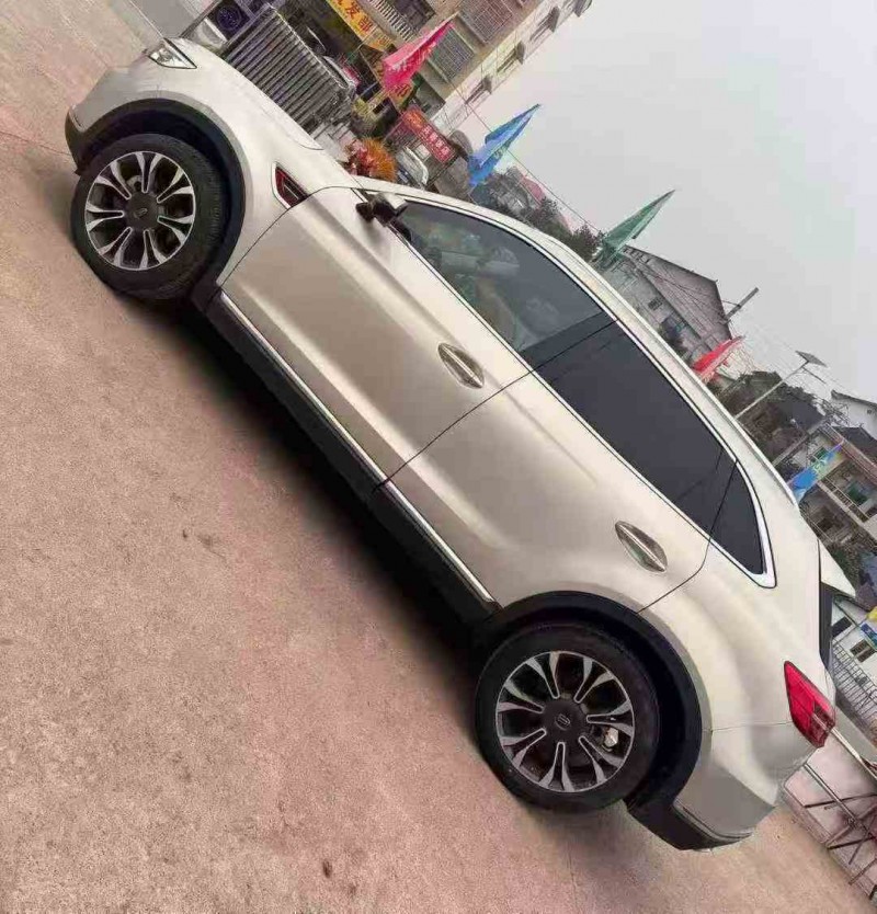 永州21年红旗HS58