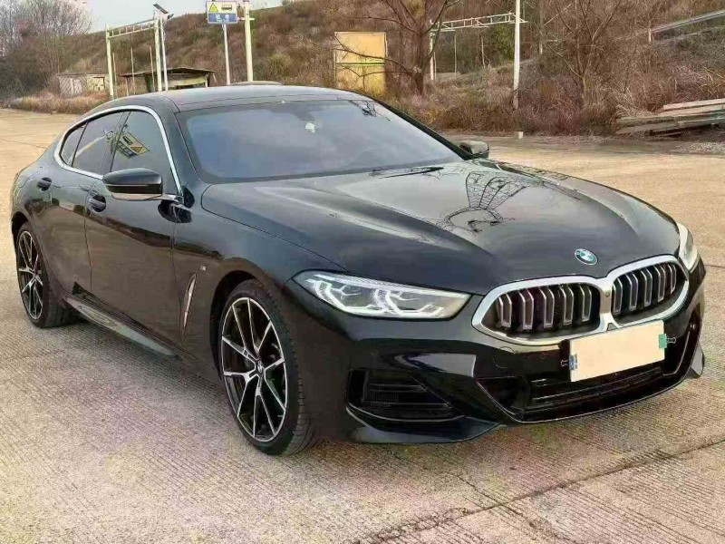 常德23年宝马8系3