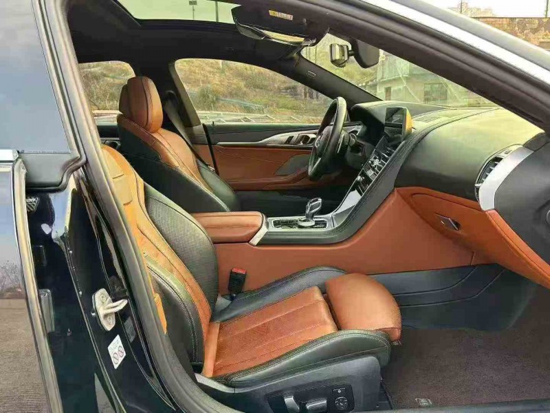 常德23年宝马8系7