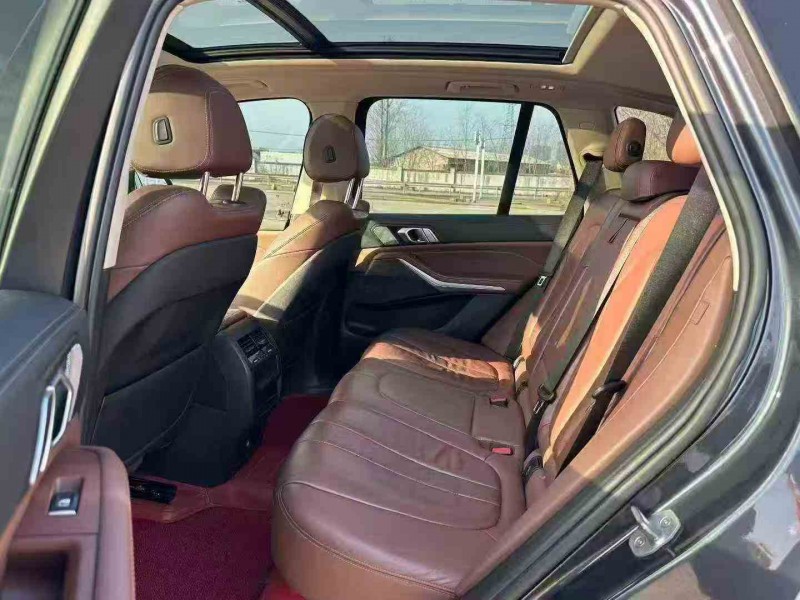 常德20年宝马X56