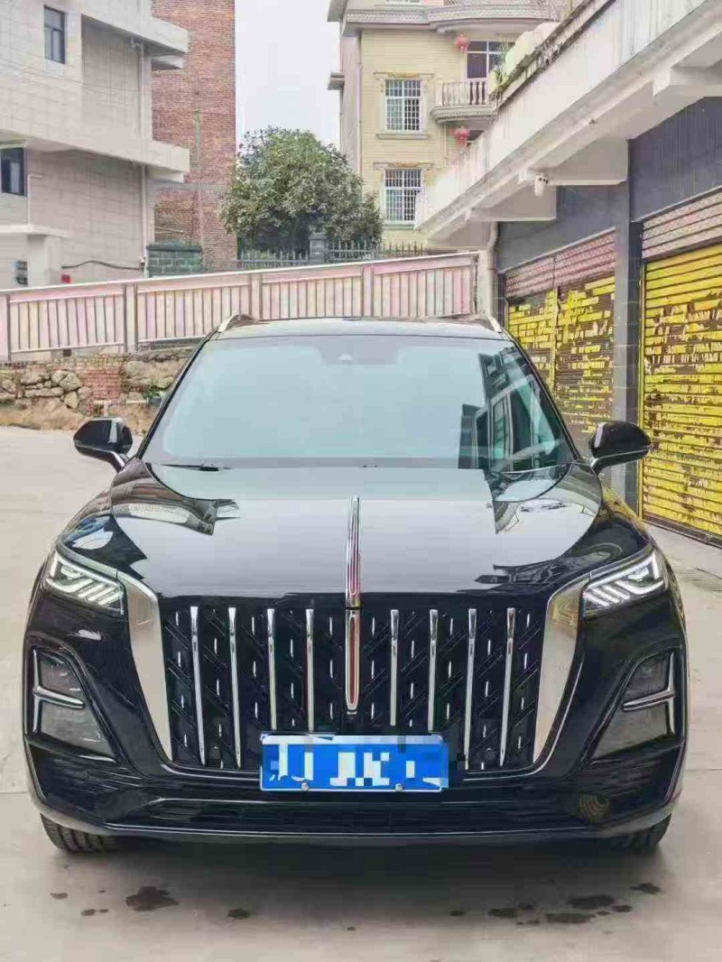 张家界23年红旗HS51