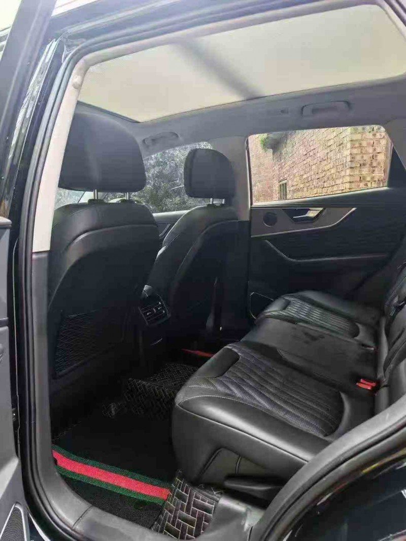 张家界23年红旗HS55