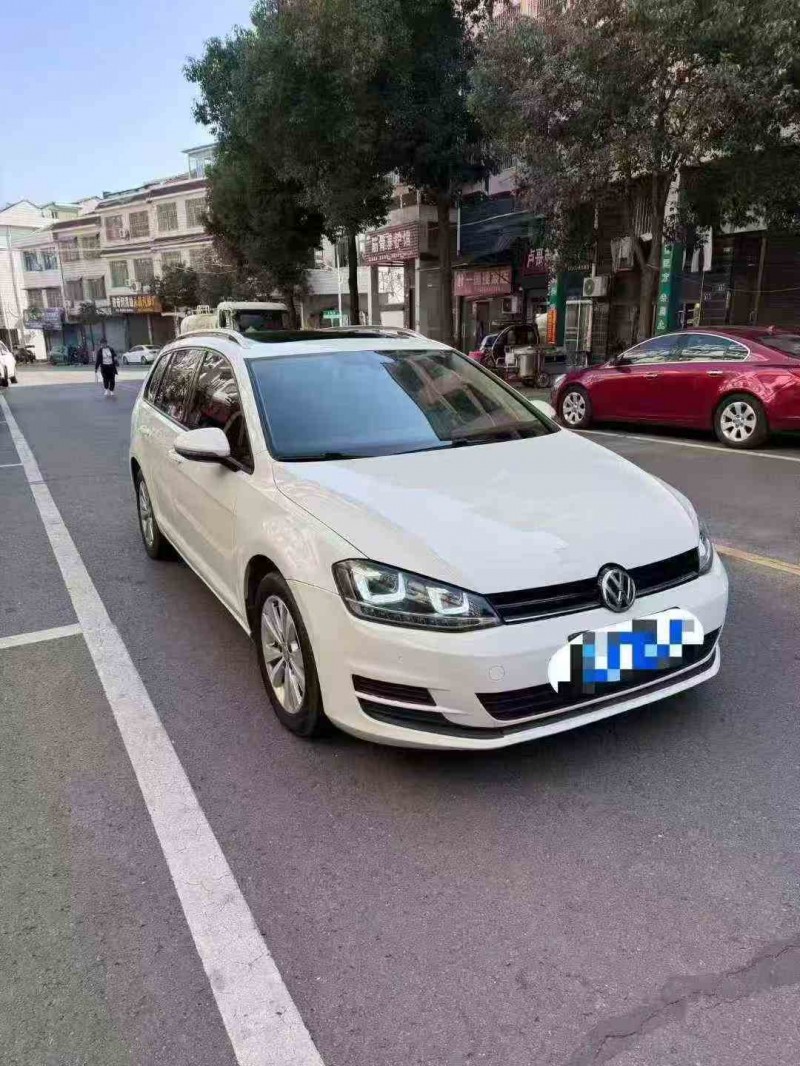 张家界16年大众高尔夫2