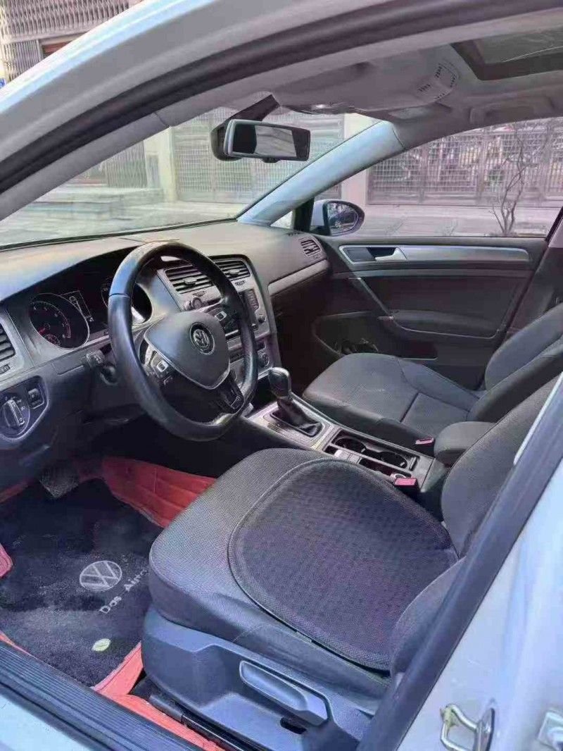 张家界16年大众高尔夫4