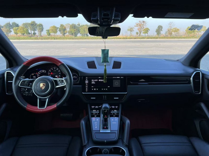 淮安18年保时捷卡宴7