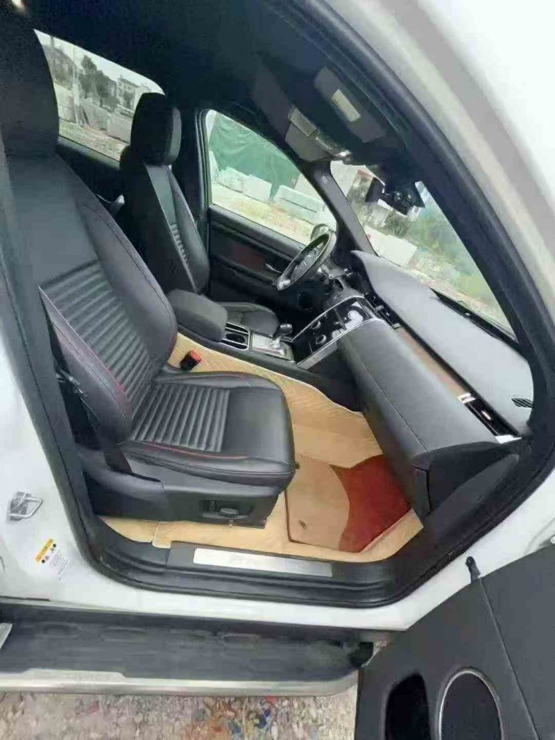 张家界20年路虎揽胜运动8