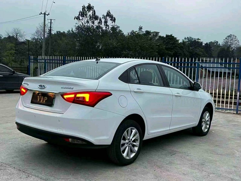 常德24年奇瑞艾瑞泽8