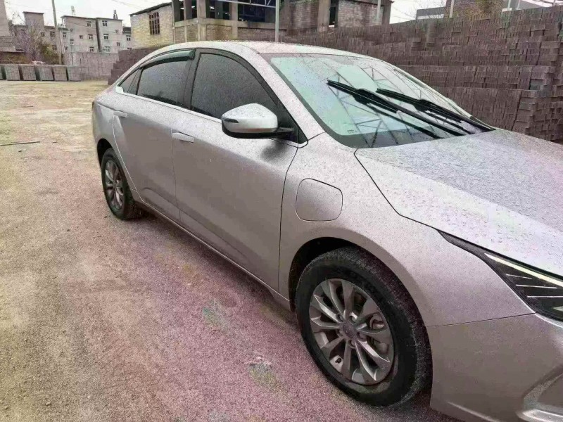 吉安23年吉利几何2